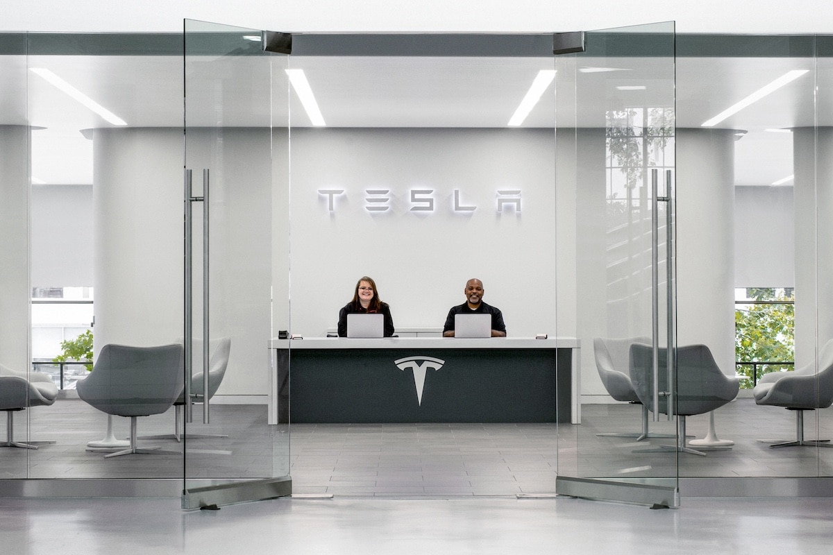 Tesla : Révélations Choc sur la Pyramide de Ponzi qui Bouleverse le Marché !