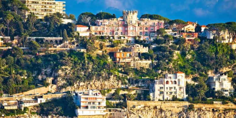 découvrez comment l'optimisme immobilier en provence transforme le marché, avec des opportunités d'investissement prometteuses et une qualité de vie exceptionnelle dans cette région ensoleillée.