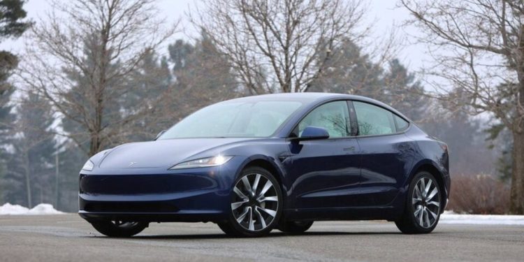 découvrez les dernières innovations de tesla, pionnier dans le domaine des véhicules électriques et des technologies durables. explorez les avancées révolutionnaires de tesla qui redéfinissent l'automobile et l'énergie propre.