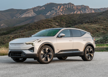 découvrez des alternatives à tesla qui offrent des technologies innovantes, des performances impressionnantes et des options écologiques. explorez les marques émergentes et établies qui redéfinissent le marché des véhicules électriques.